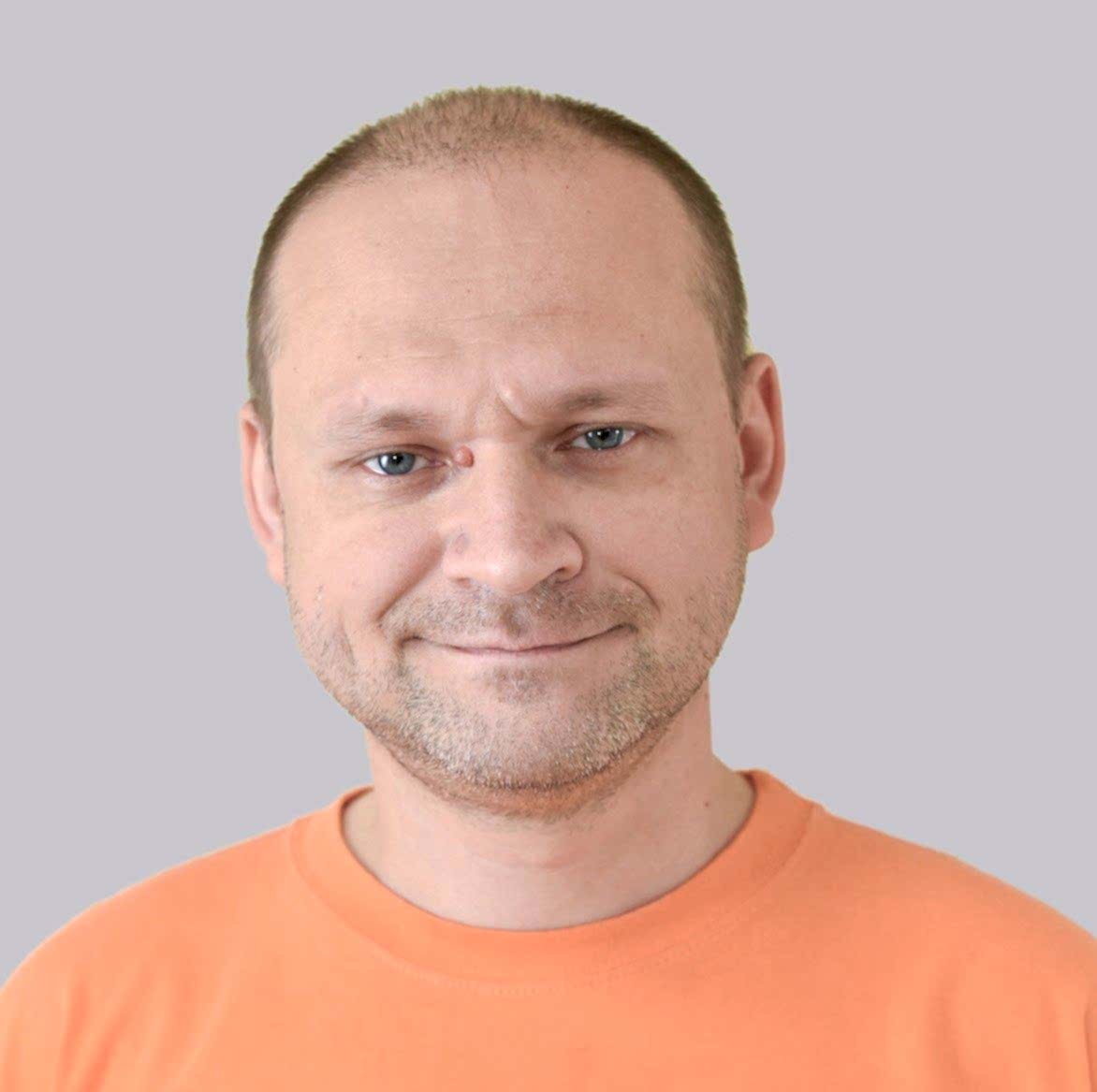 Роман Кузьмичёв