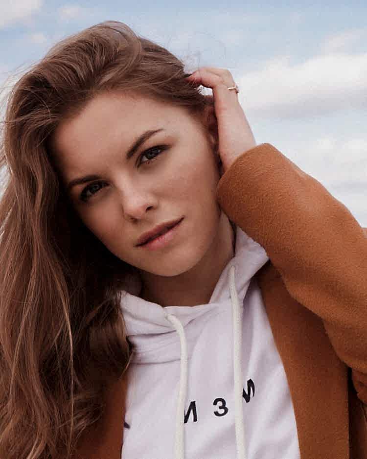 Анжелика Комкова