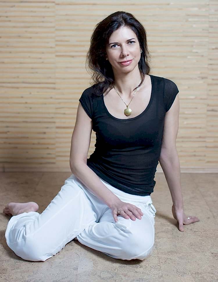 Елена Шароградская